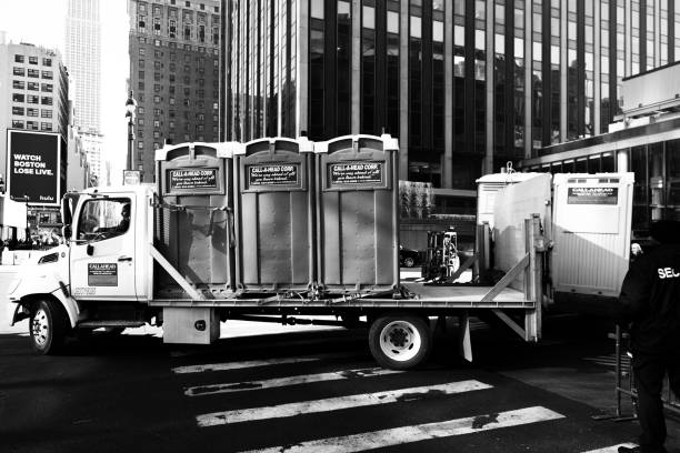 Best Porta potty delivery and setup  in Garden Grove, FL